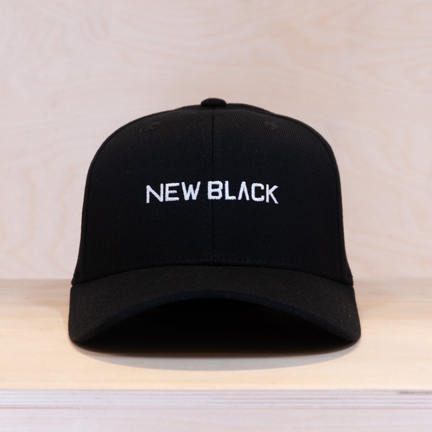 New Black Logo 120 Cap Black