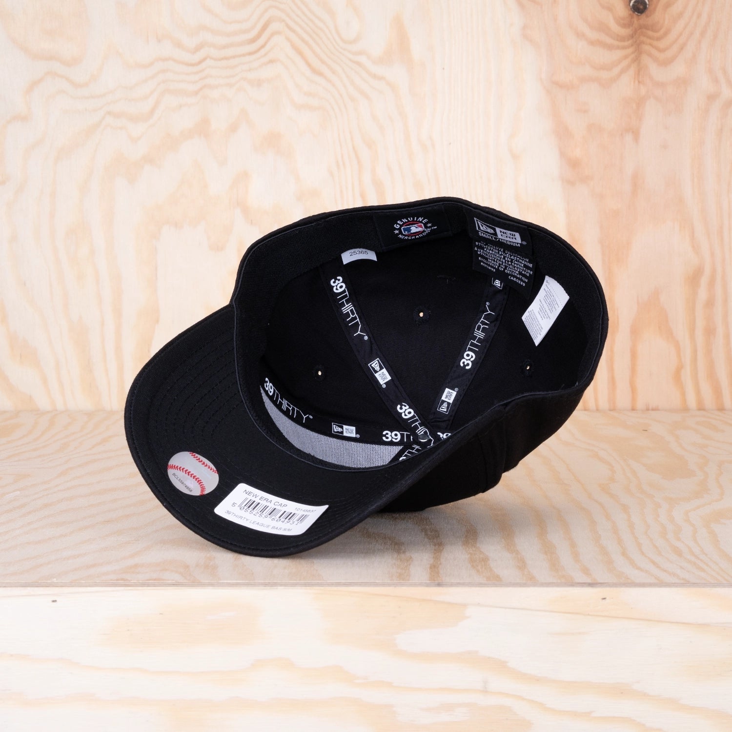 New Era 39THIRTY League Basic NY Cap Black