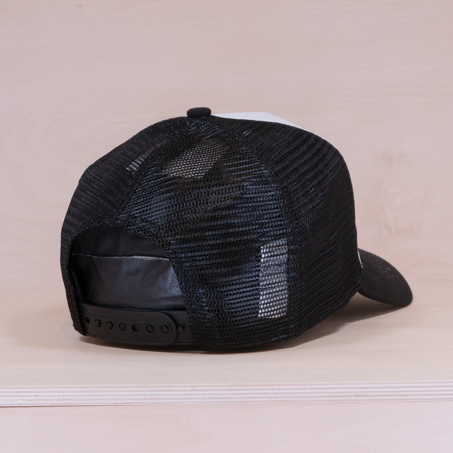 New Era Food Sushi Trucker Cap Black/White