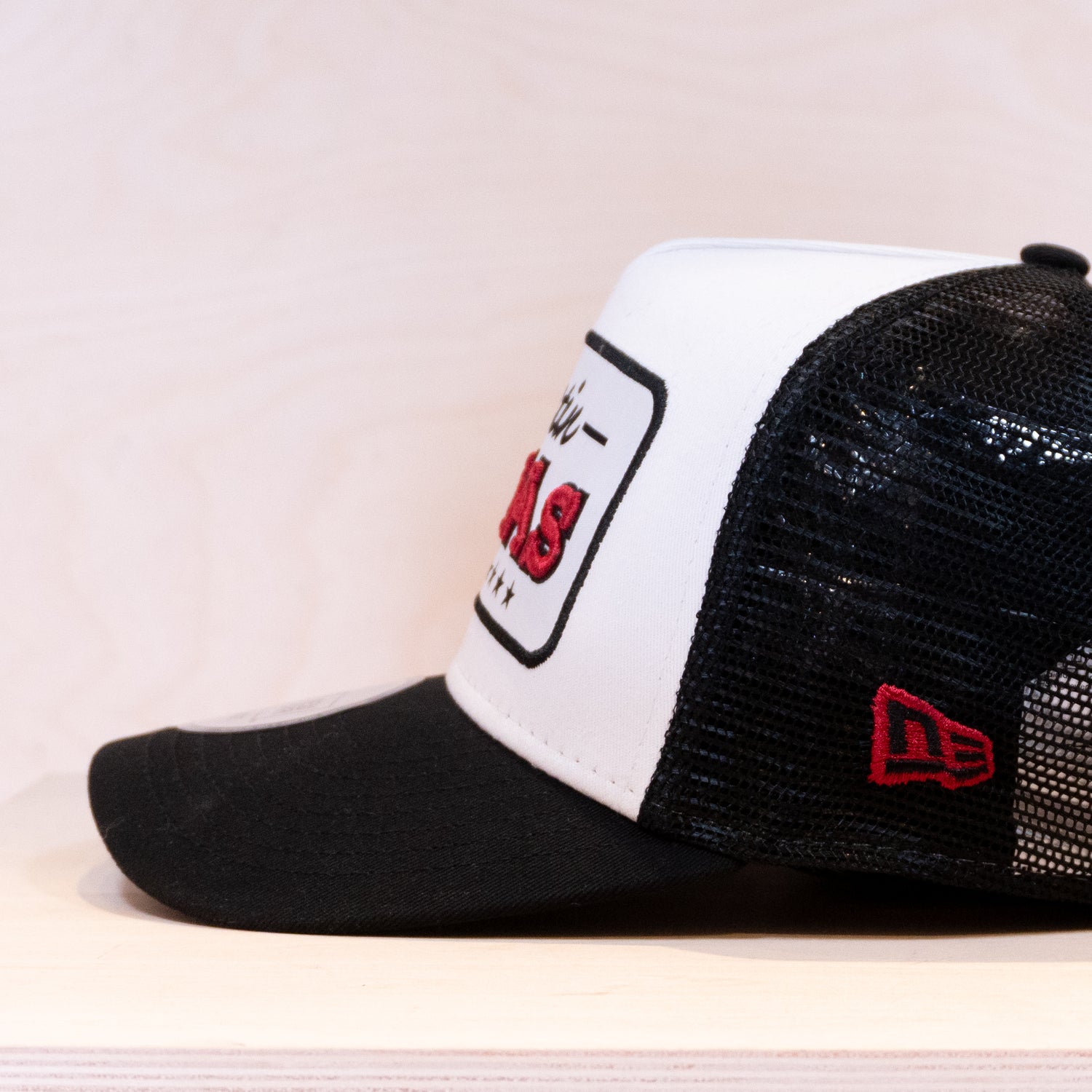 New Era Location Patch Texas Trucker Cap Black/White
