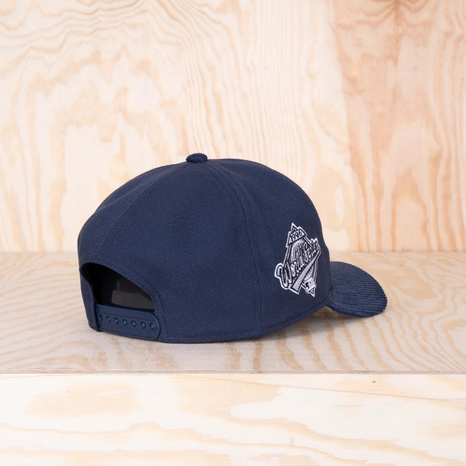 New Era 19Twenty New York Yankees MLB Cooperstown Cord Navy