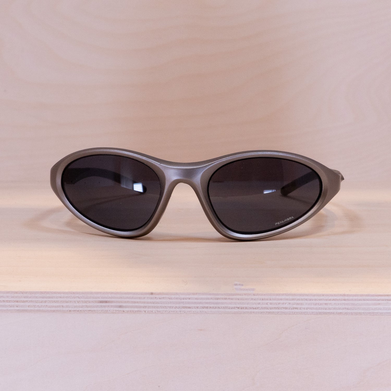 Penumbra Leo Shade Grey