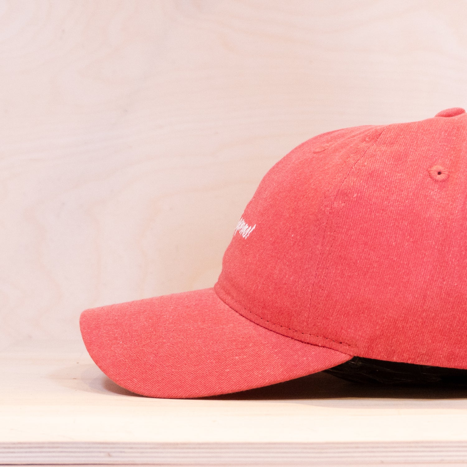 Ca´put Sips Happen Dad Cap Washed Red