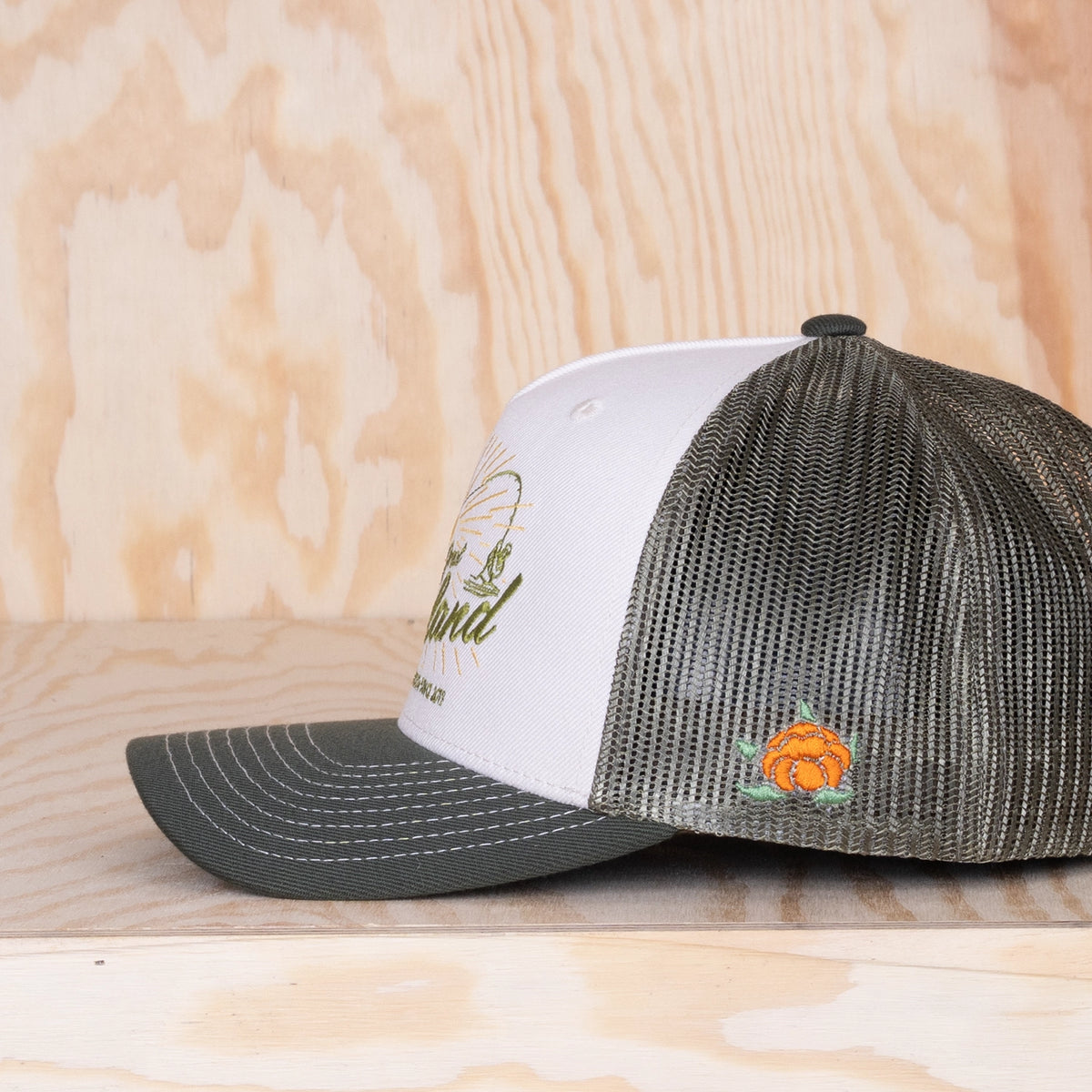 Sqrtn Fish On Trucker Cap Ivory