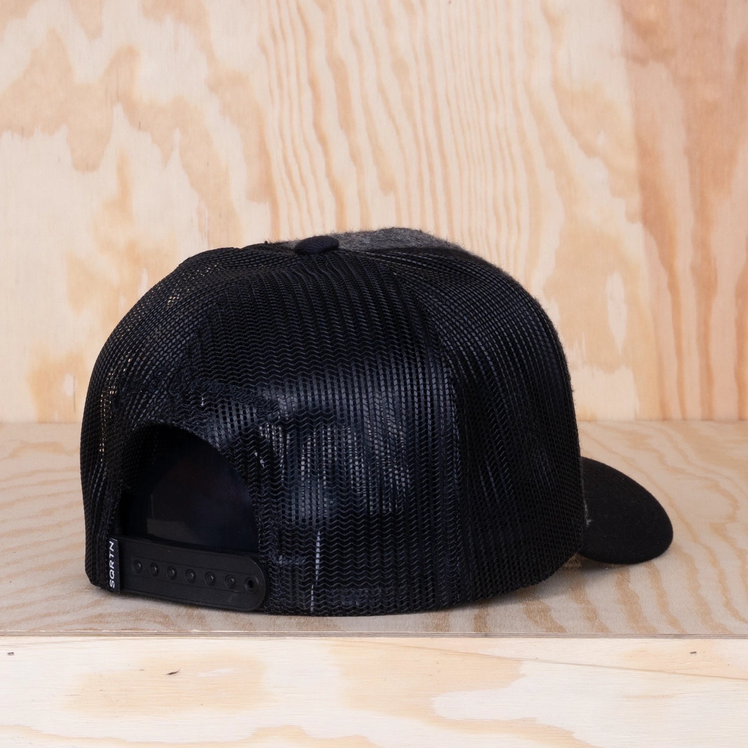 Sqrtn TGN Script Trucker Cap Lumberjack Grey
