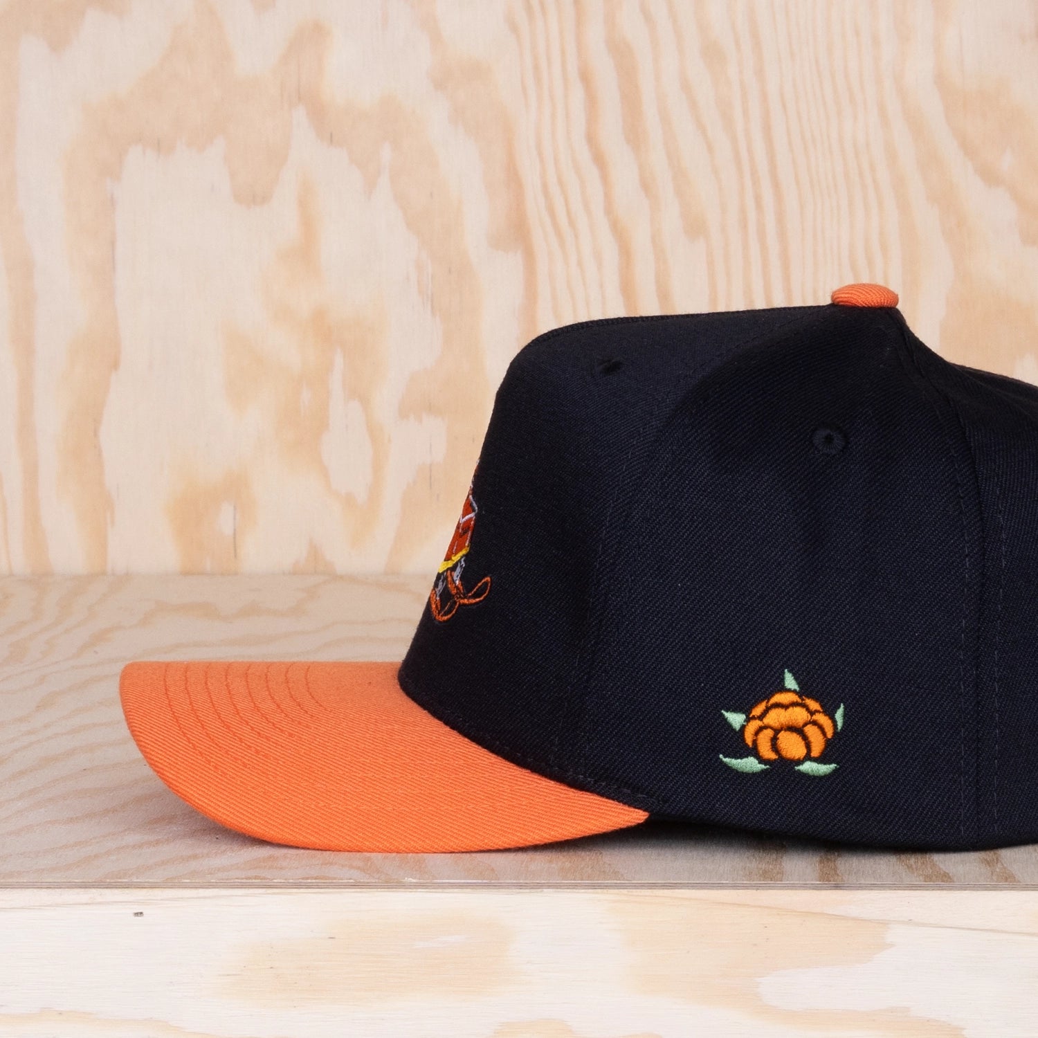 Sqrtn Ockelbo B-Frame Black