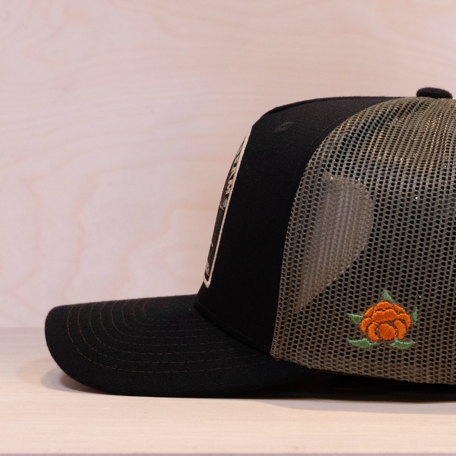 Sqrtn Dreams Trucker Cap Black