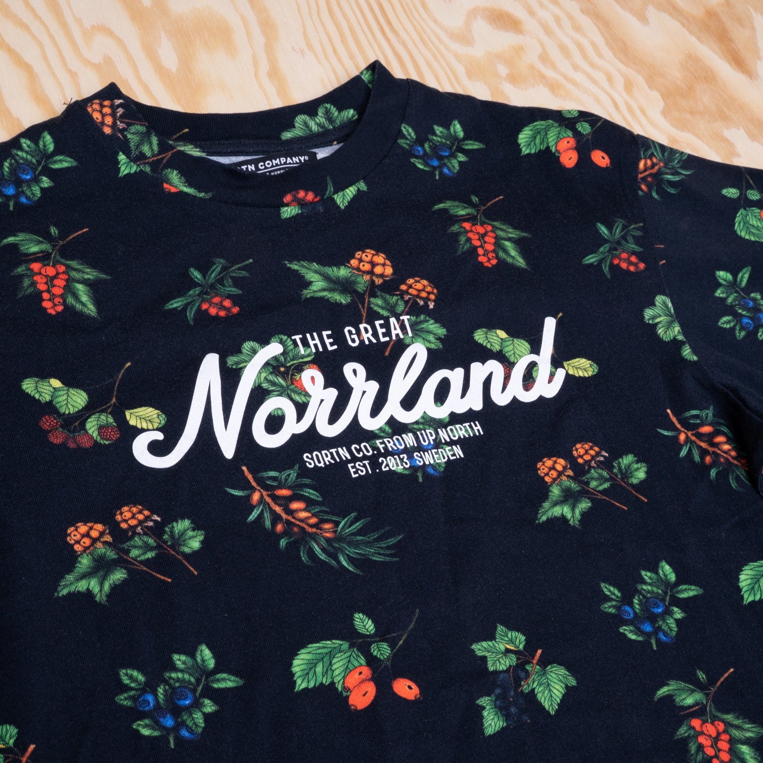 Sqrtn Great Norrland JR T-shirt Berry Black