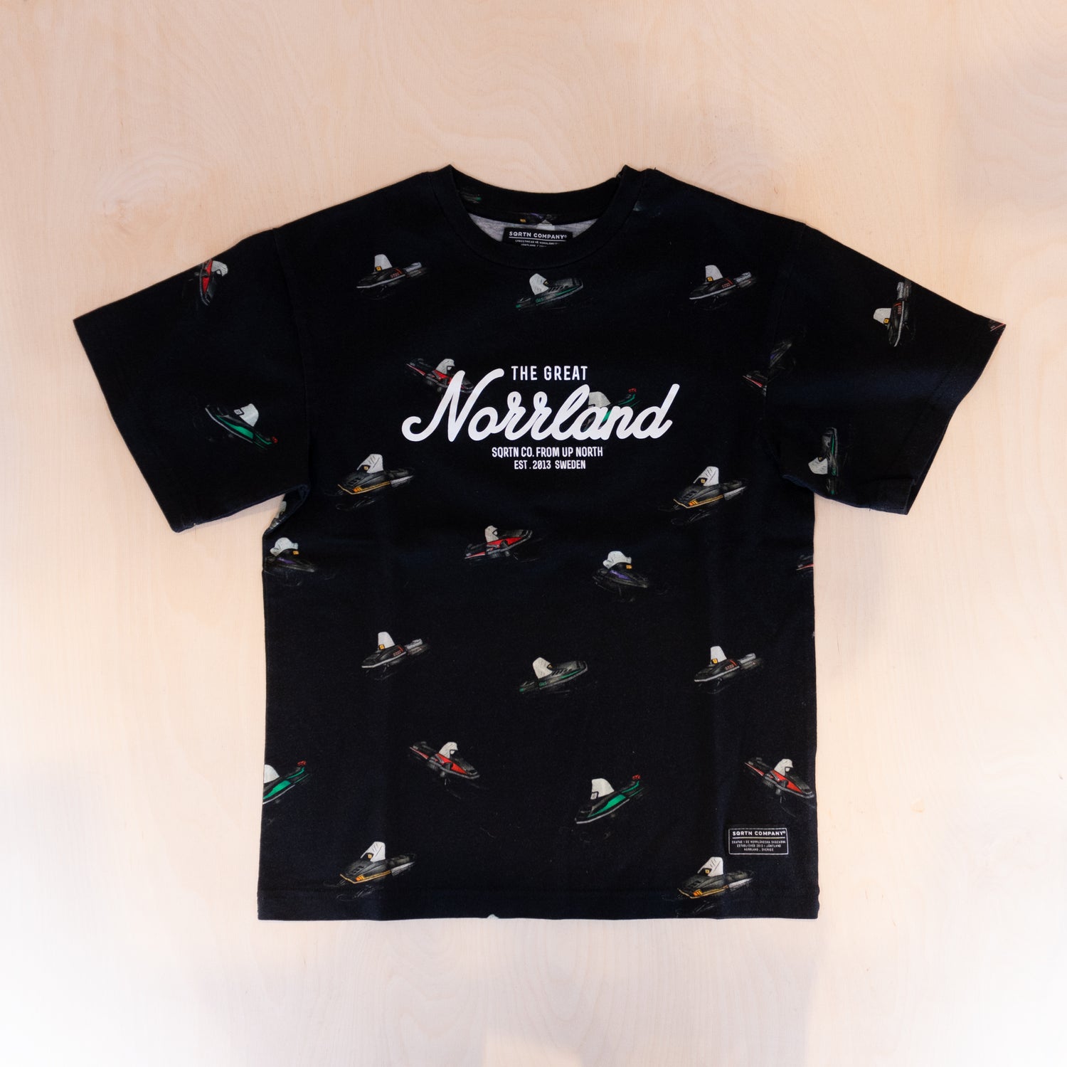 Sqrtn Great Norrland JR T-shirt Skoter Black