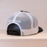 Sqrtn Pig Hooked Trucker Cap Kolsvart