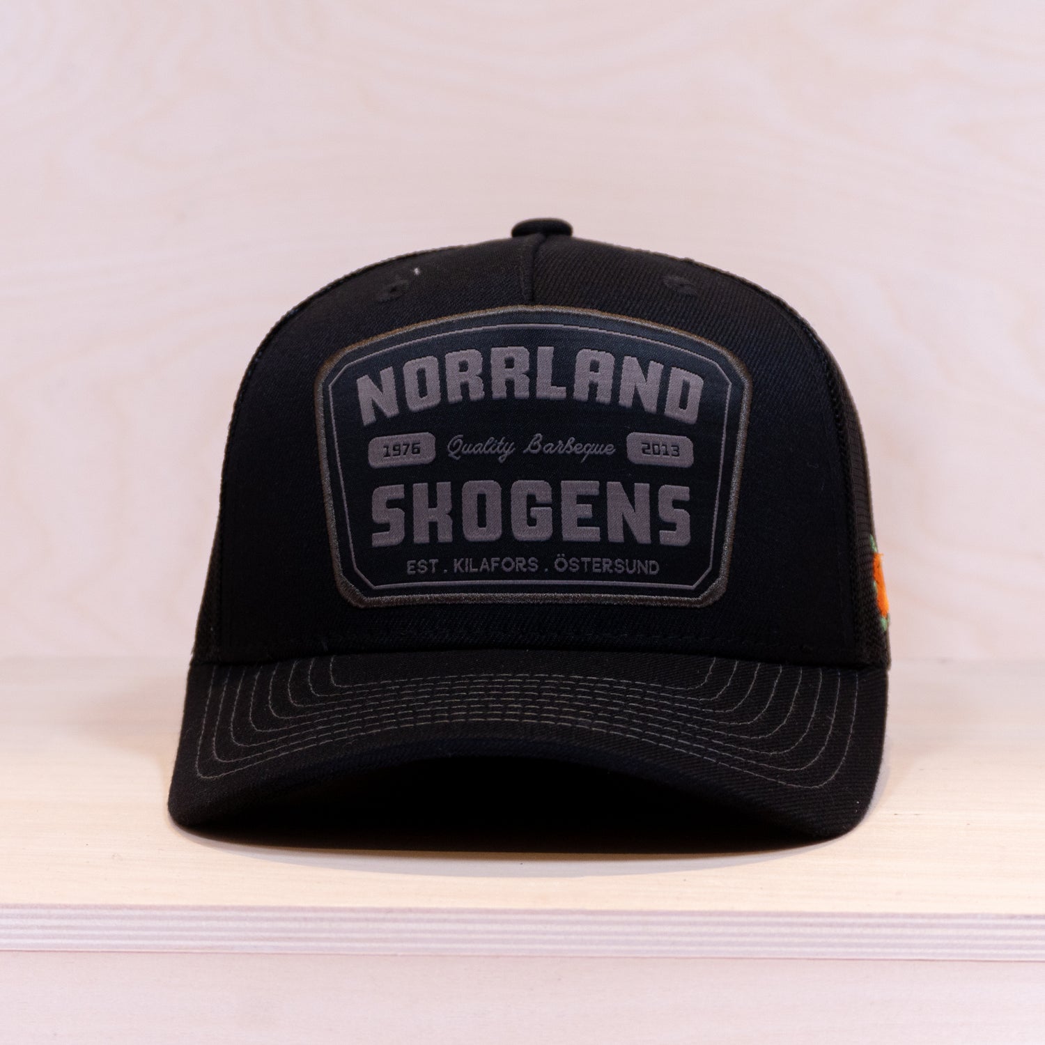 Sqrtn Quality Hkd Trucker Cap Kolsvart