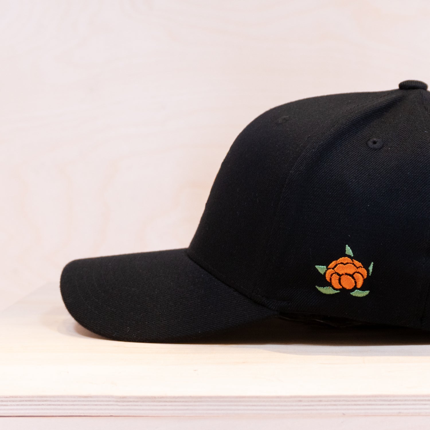 Sqrtn Snufkin 120 Cap Mumin Black