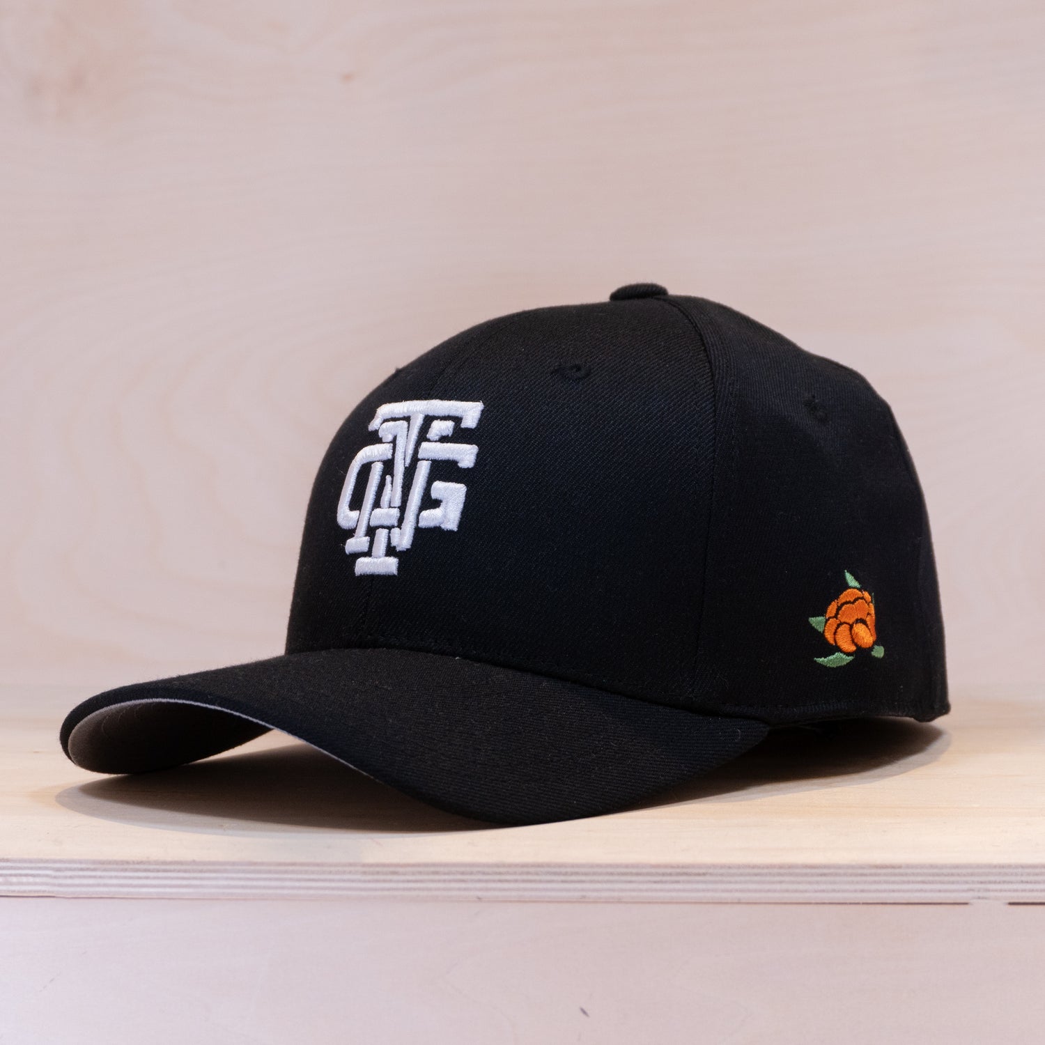 Sqrtn Symbol Hooked Fitted Cap Black