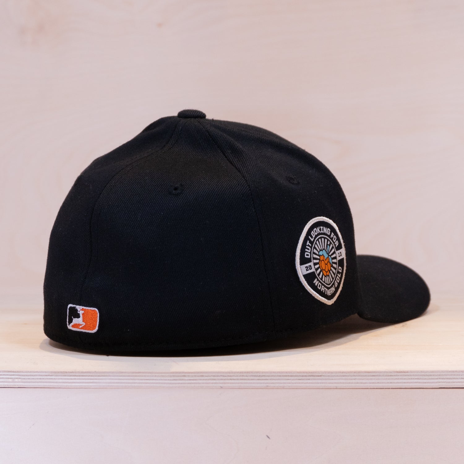 Sqrtn Symbol Hooked Fitted Cap Black