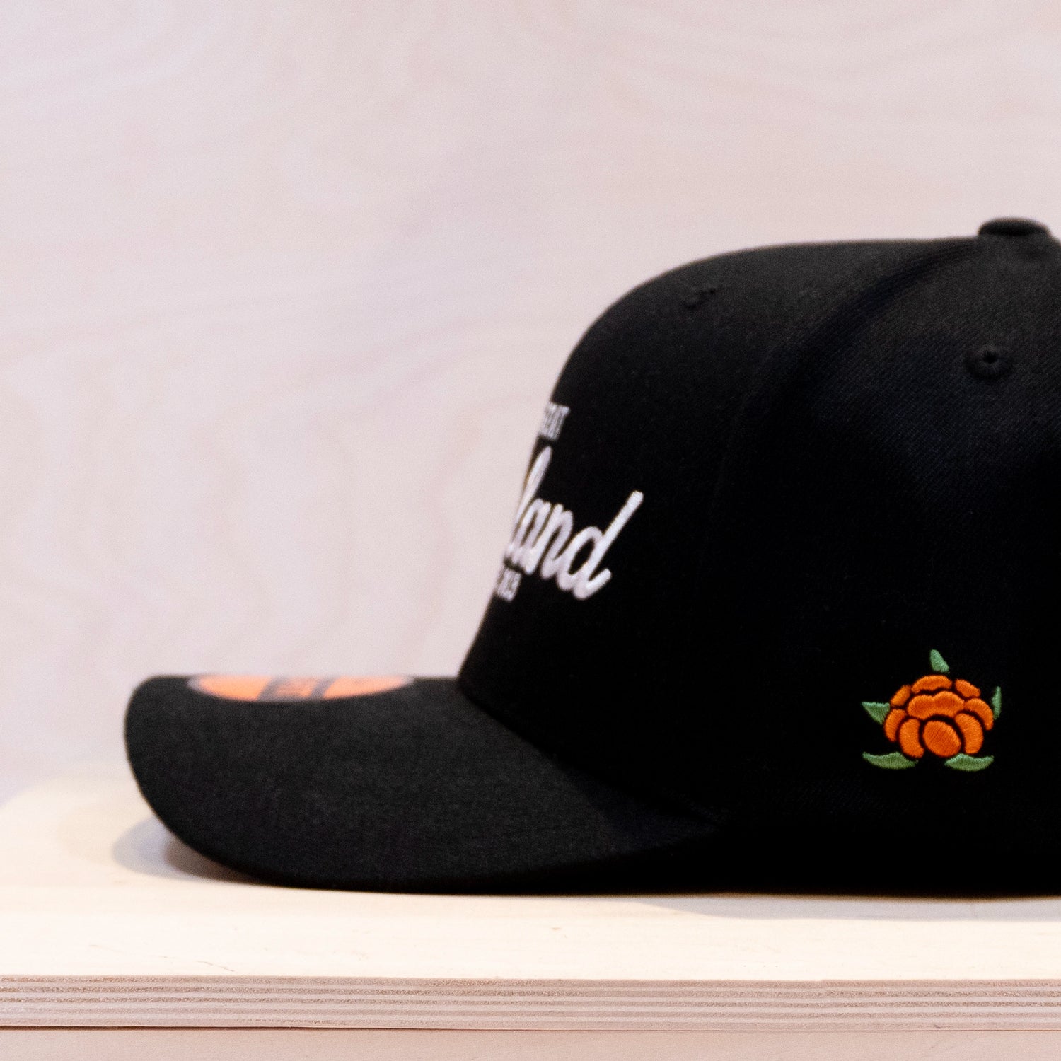 Sqrtn TGN Big-Fit 120 Cap Black