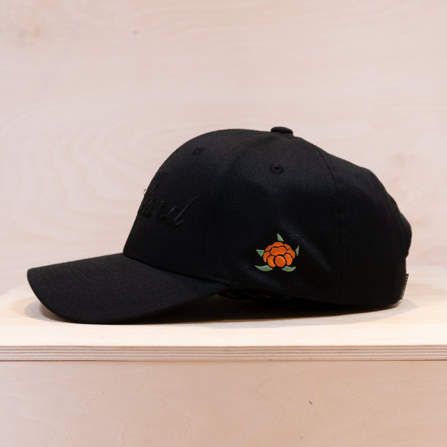 Sqrtn TGN Hooked Cap All Black