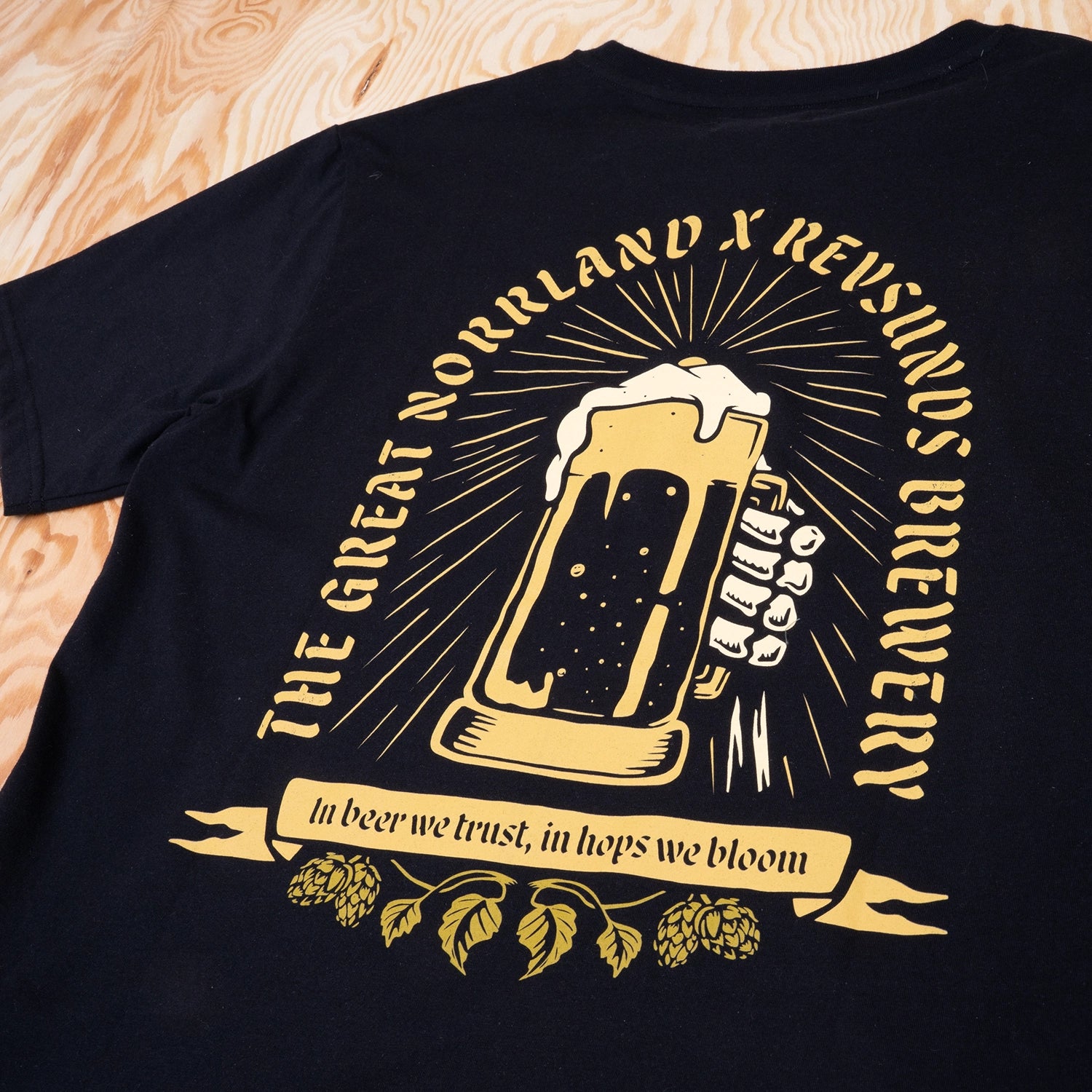 sqrtn Trust T-shirt Revsund Black