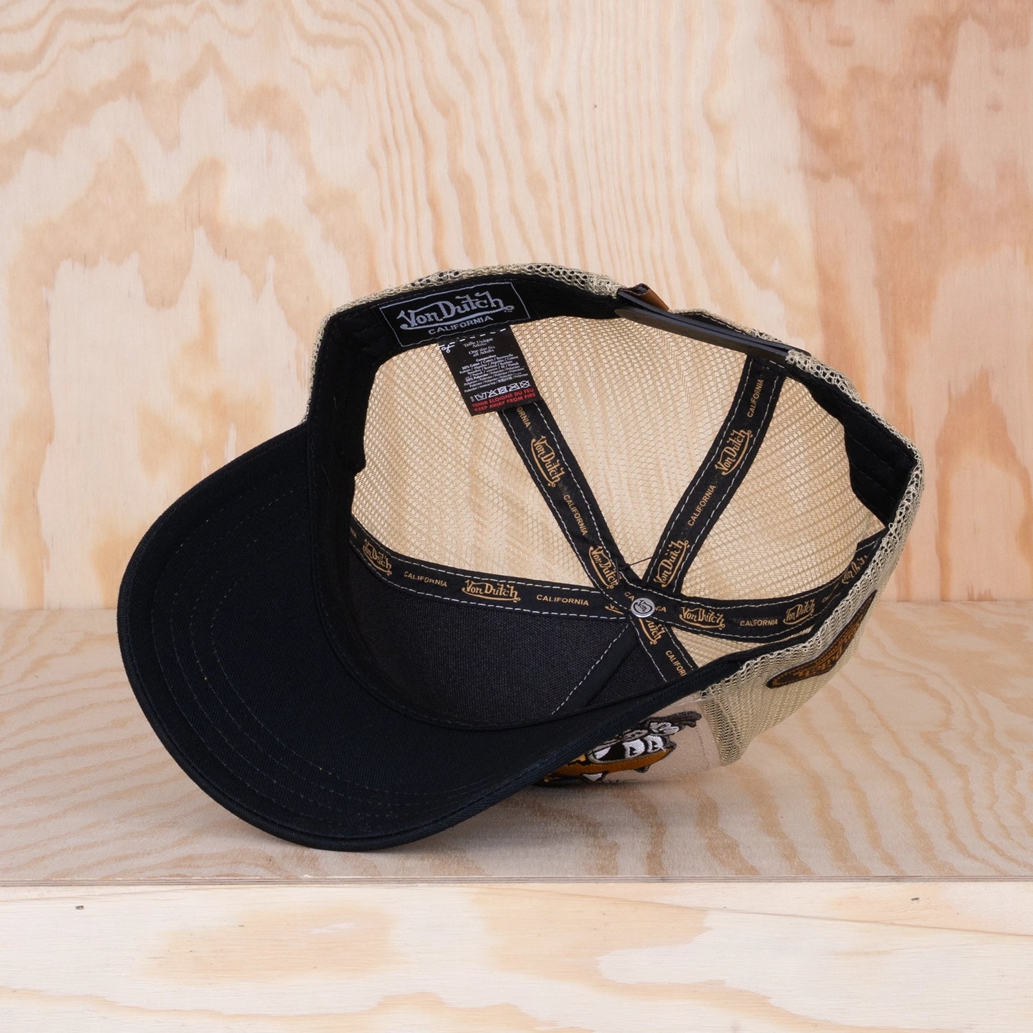 Von Dutch Patch Trucker Cap Beige