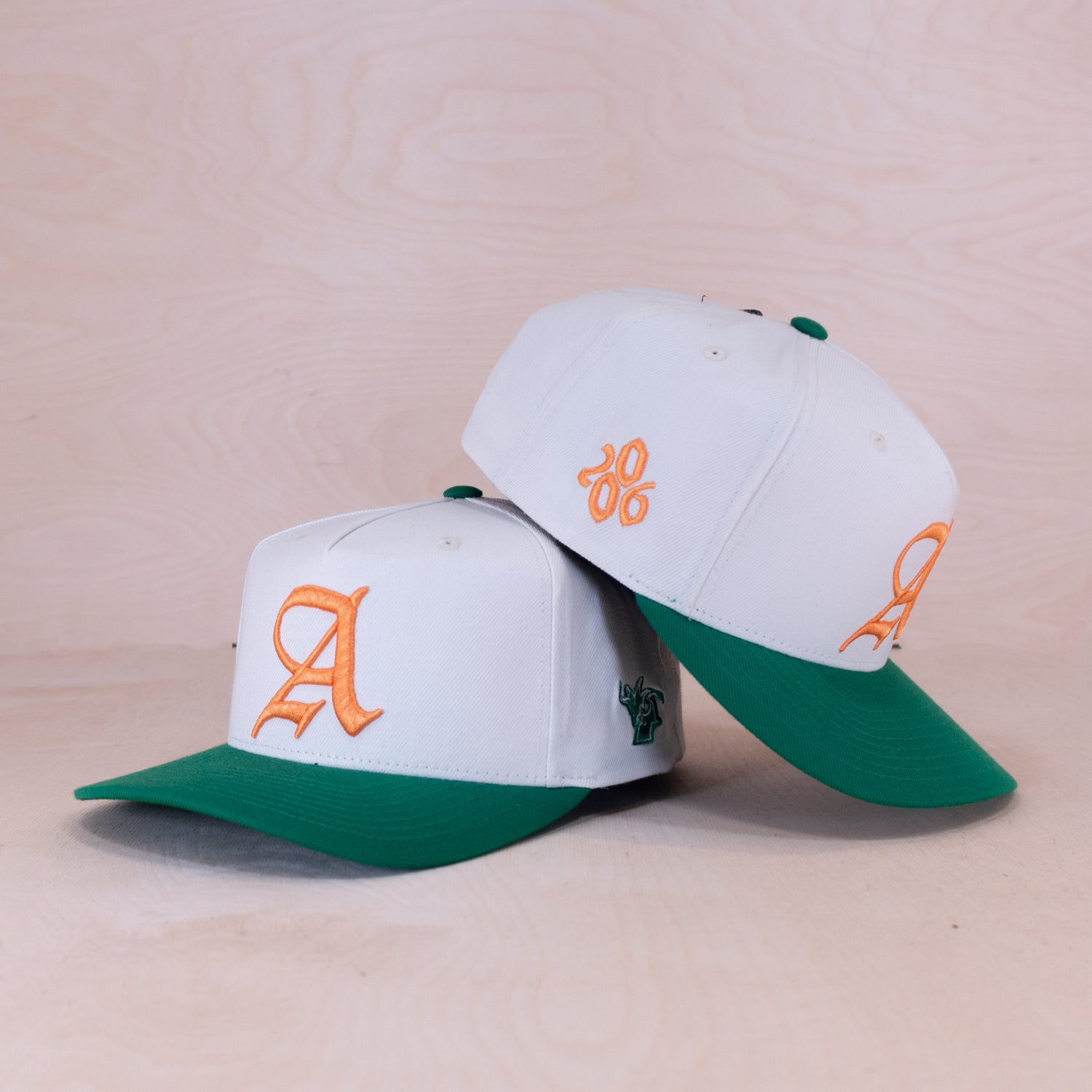 Appertiff A Cap Two-Tone Leprechaun