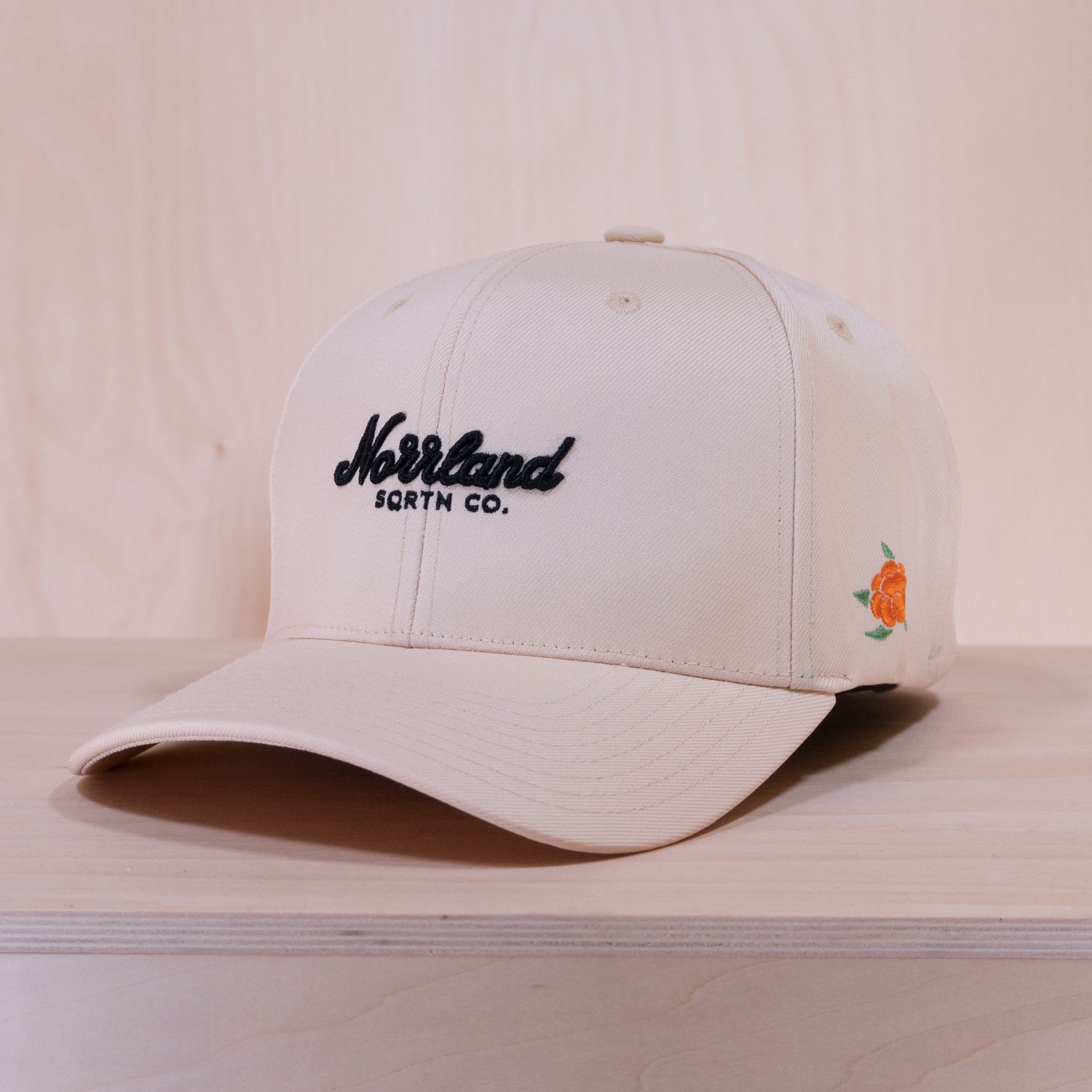 Sqrtn TGN Script 120 Cap Sand